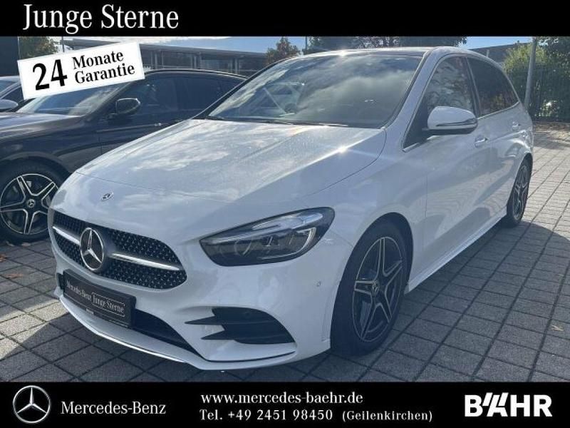 Digitalweiß (metallic) Gebraucht 2024 Mercedes B200 Van / Kleinbus | 38.449 € (Teuer) - Bild 1/4