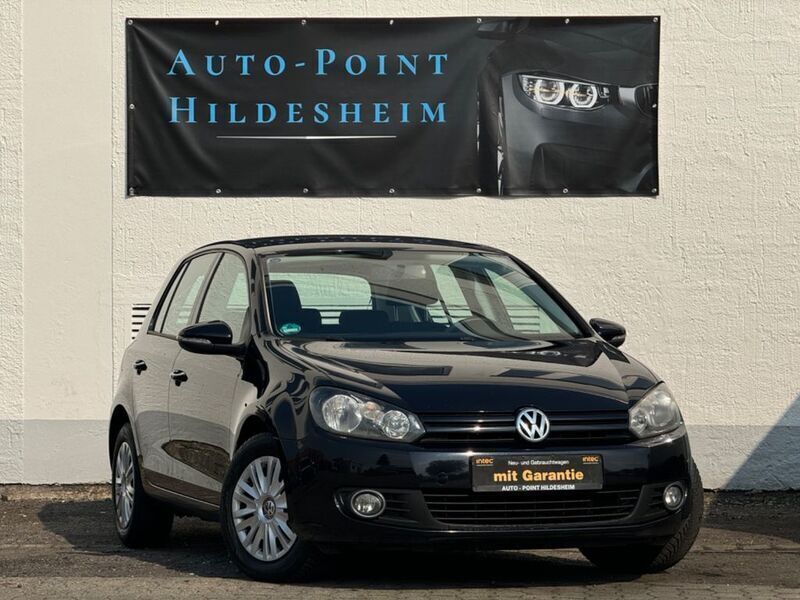 Schwarz Gebraucht 2011 VW Golf VI Trendline Kleinwagen | 3.990 € (Fairer Preis) - Bild 1/4