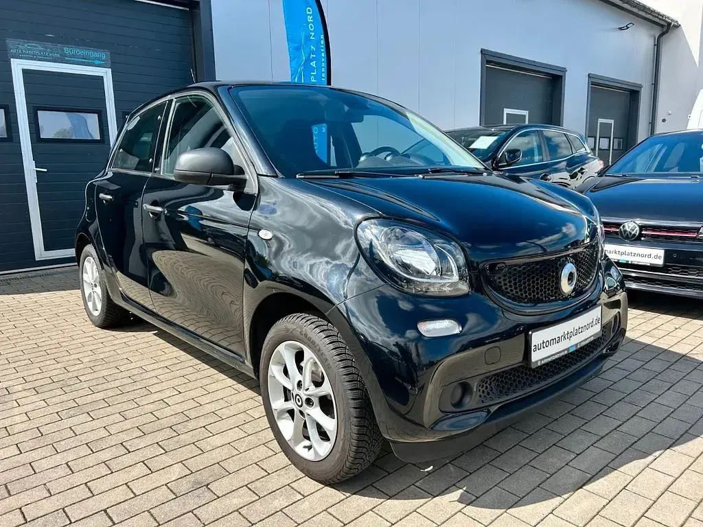 Gebraucht Smart ForFour Passion 71 PS (52 kW) 2018 Schwarz Kleinwagen