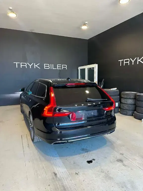 Gebraucht Volvo V90 Inscription 190 PS (139 kW) 2017 Schwarz Kombi
