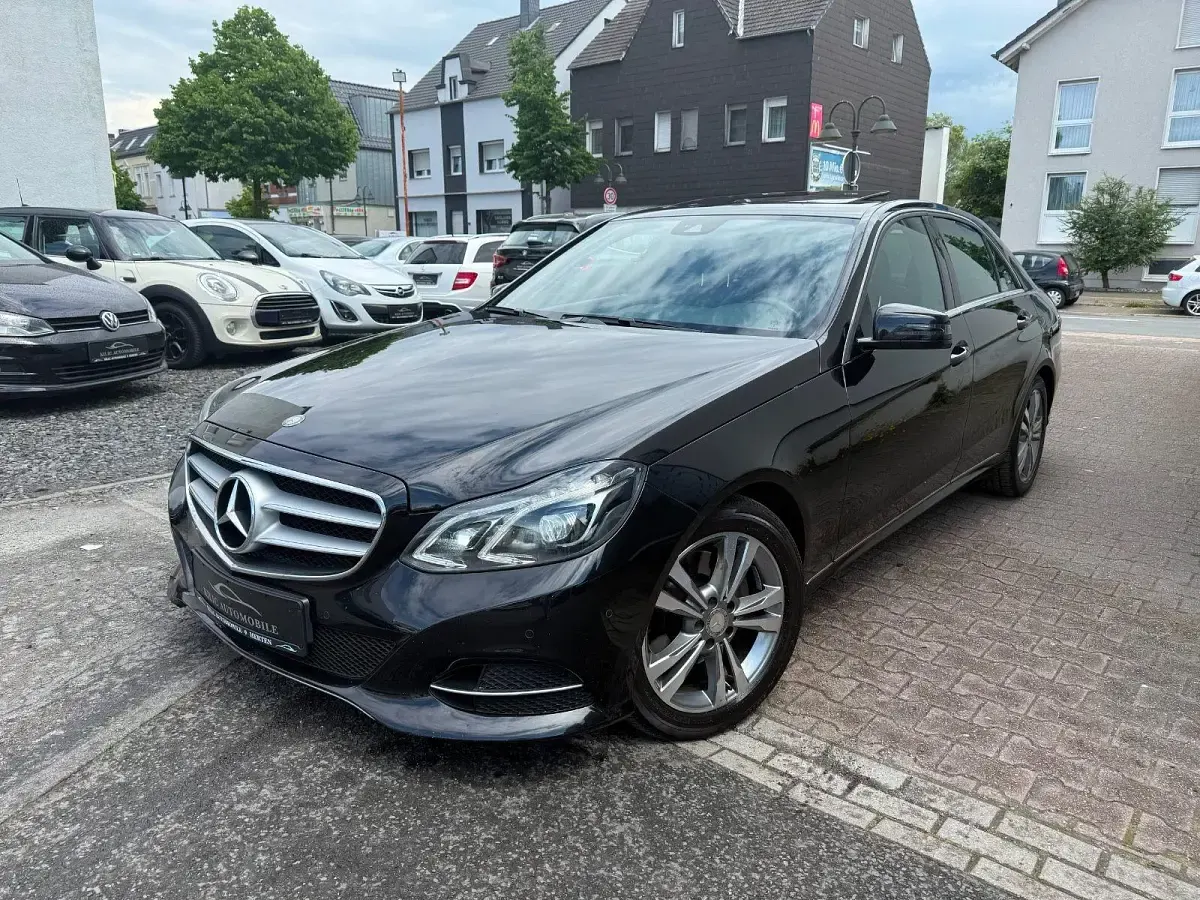 Gebraucht Mercedes E350 Avantgarde 252 PS (185 kW) 2014 Schwarz Limousine