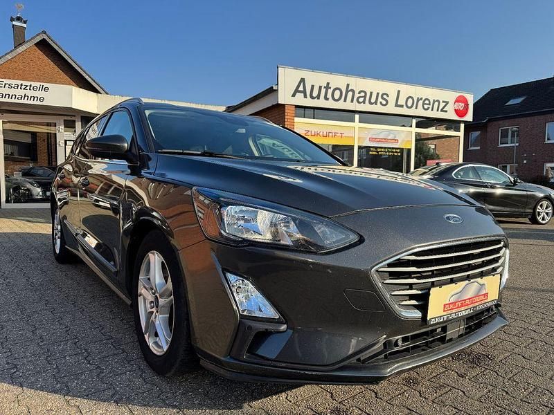 Gebraucht Ford Focus Cool & Connect 120 PS (88 kW) 2020 Grau Kombi