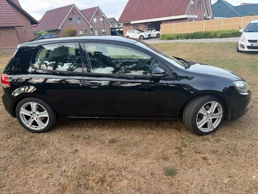Gebraucht VW Golf VI 80 PS (58 kW) 2010 Schwarz Limousine