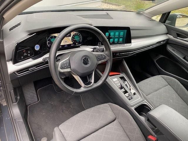 Gebraucht VW Golf VIII Business 150 PS (110 kW) 2023 Grau Limousine