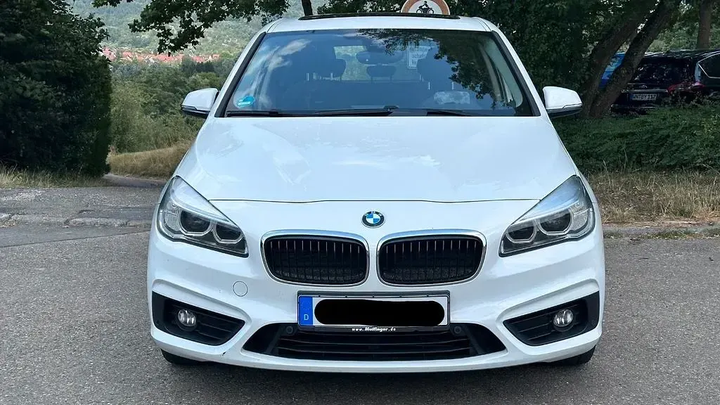 Gebraucht BMW 220 Active Tourer 192 PS (141 kW) 2016 Weiß Van / Kleinbus