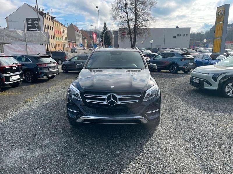 Gebraucht Mercedes GLE250 204 PS (150 kW) 2016 Schwarz SUV