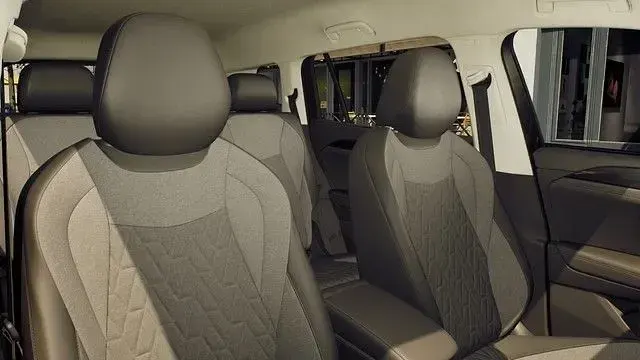 Neu VW Tayron Life 150 PS (110 kW) 2026 Schwarz SUV