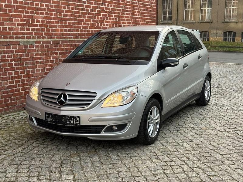Silber Gebraucht 2007 Mercedes B170 Van / Kleinbus | 3.499 € (Superpreis) - Bild 1/4