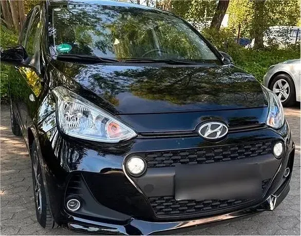 Gebraucht Hyundai i10 87 PS (63 kW) 2017 Schwarz Kleinwagen