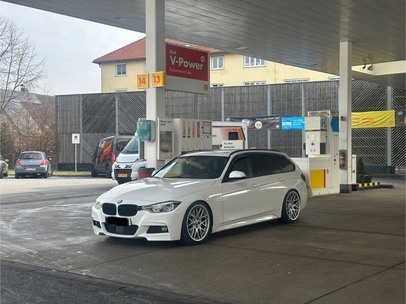 Weiß Gebraucht 2015 BMW 335 M Sport Kombi | 21.499 € (Fairer Preis) - Bild 1/4