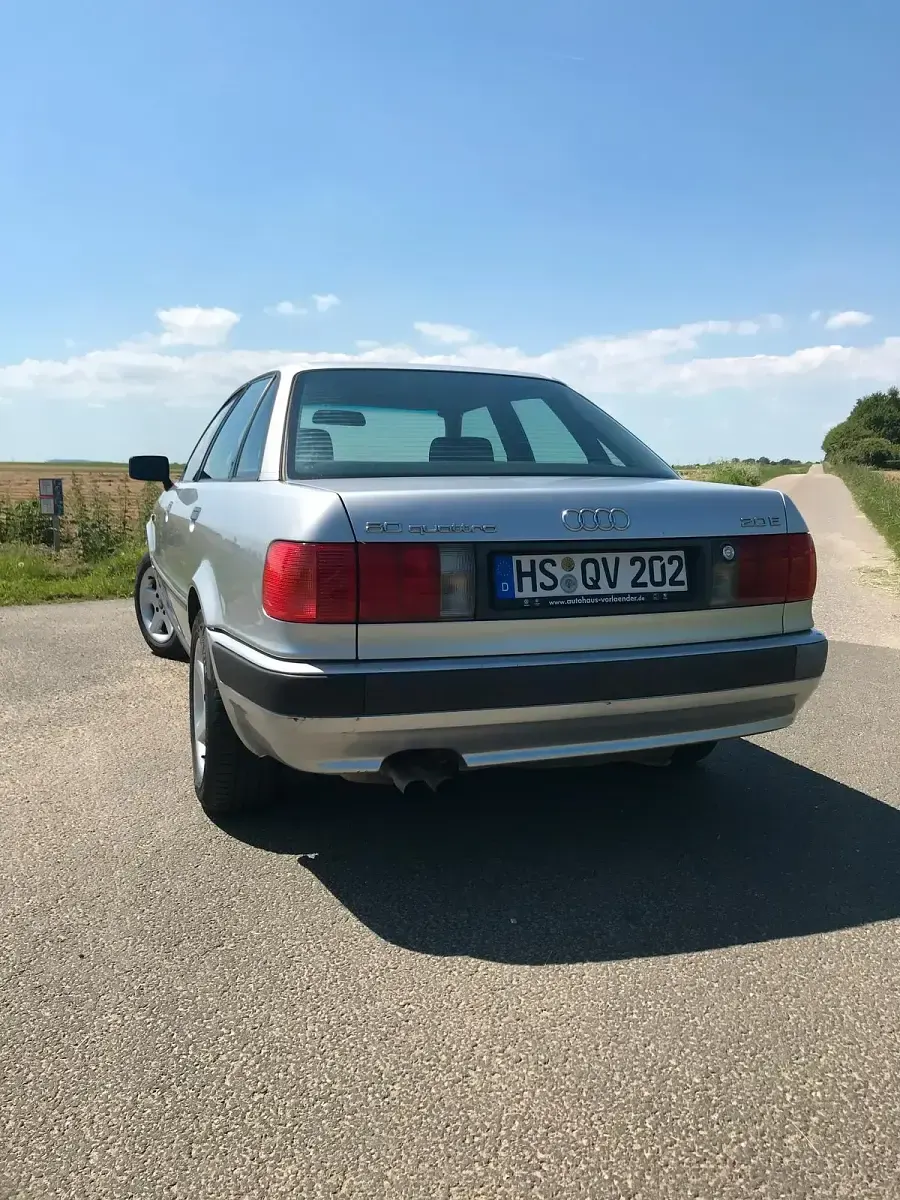 Gebraucht Audi 80 116 PS (85 kW) 1993 Silber Limousine