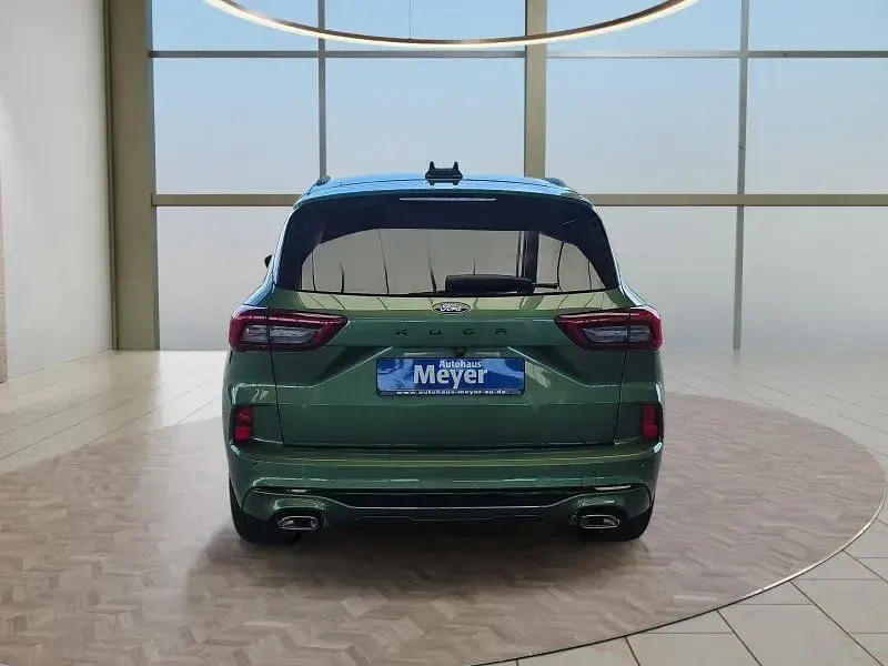 Neu Ford Kuga ST-Line 186 PS (136 kW) 2026 Bursting green SUV
