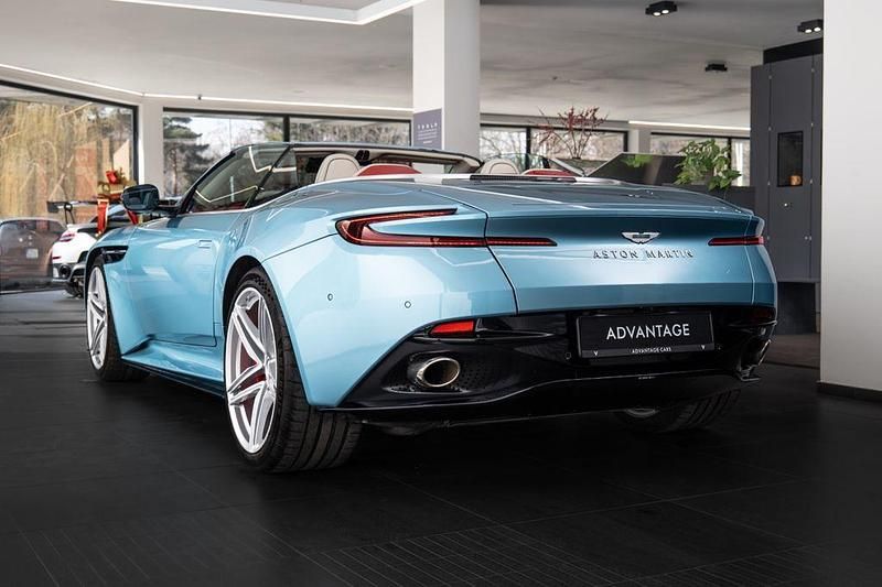 Gebraucht Aston Martin DB12 680 PS (500 kW) 2024 Blau Cabrio