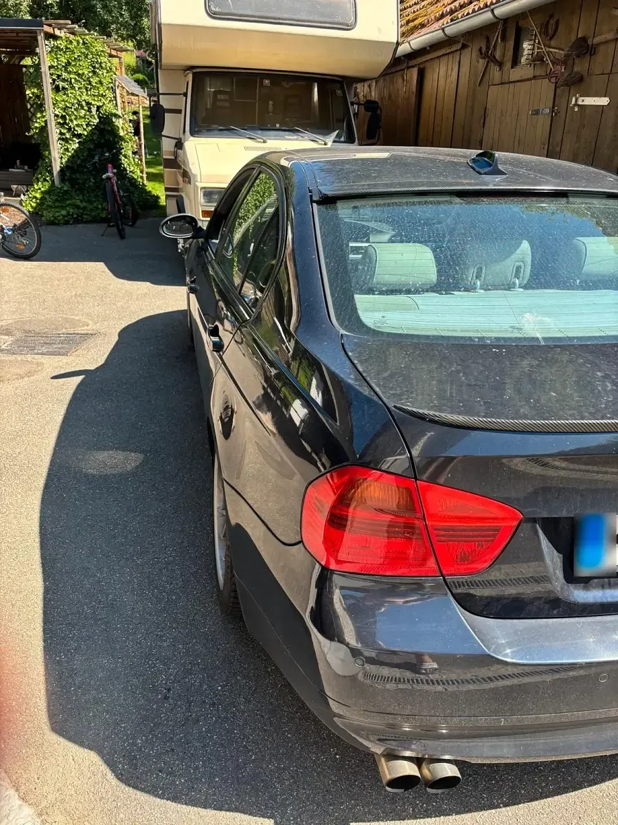 Gebraucht BMW 325 218 PS (160 kW) 2005 Blau Limousine