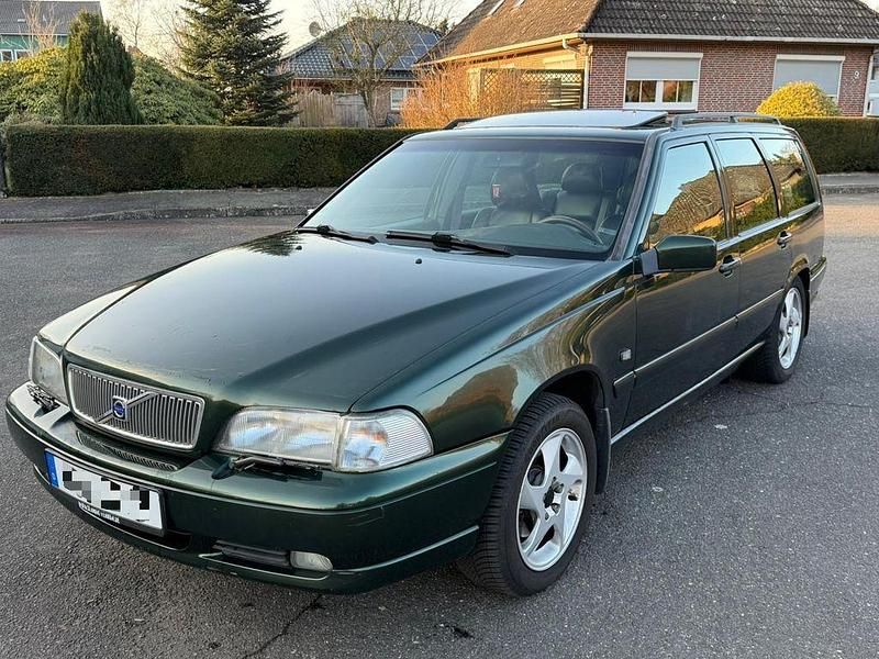 Gebraucht Volvo V70 193 PS (141 kW) 1998 Grün Kombi