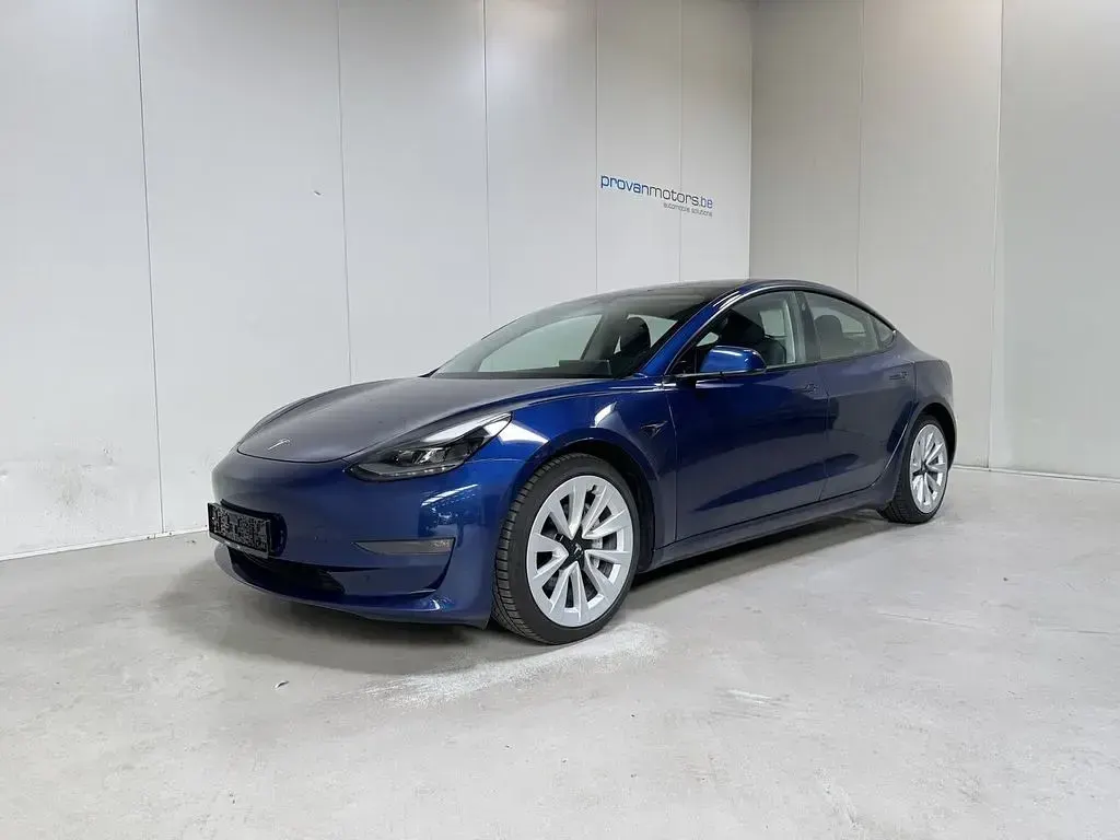 Second-hand Tesla Model 3 258 kW (351 CP) 2021 Albastru Berlinǎ