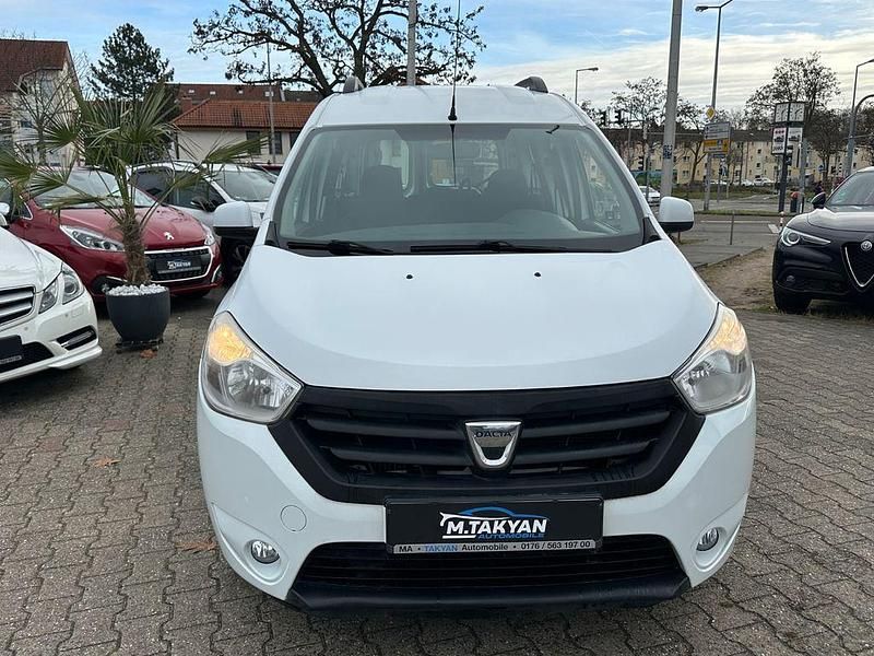 Gebraucht Dacia Dokker Lauréate 116 PS (85 kW) 2013 Weiß Van / Kleinbus