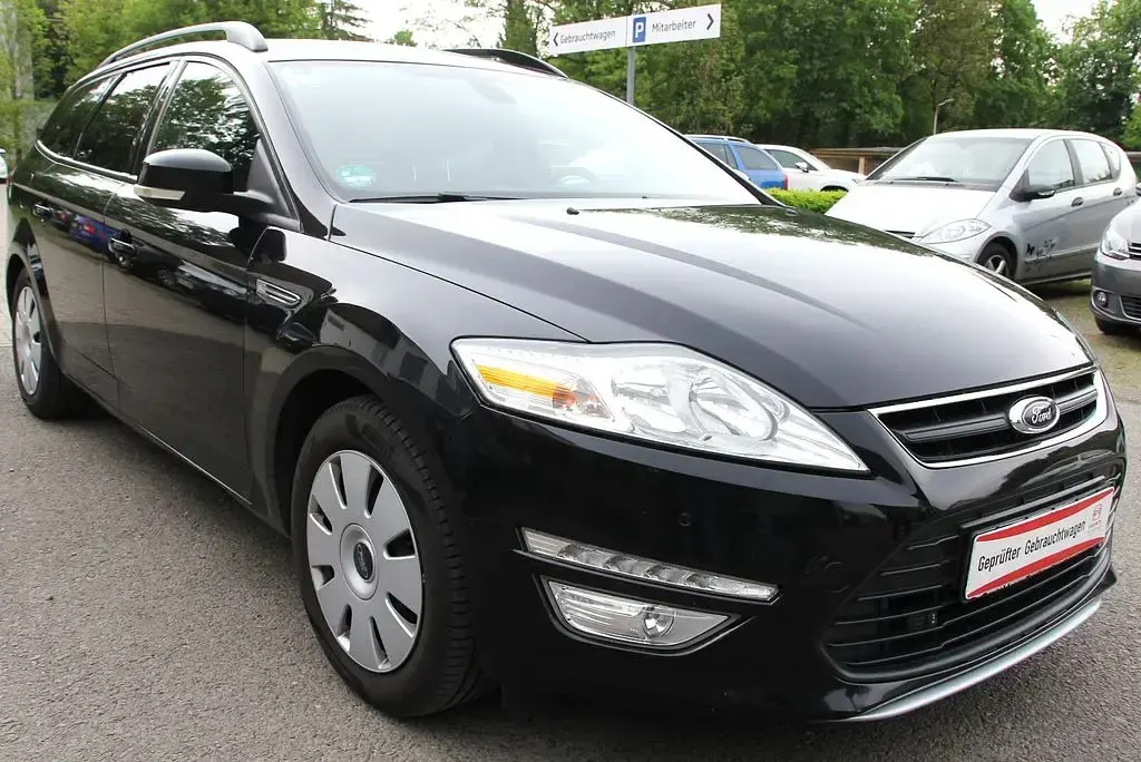 Gebraucht Ford Mondeo Trend 160 PS (117 kW) 2011 Schwarz Limousine