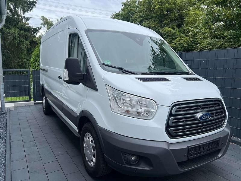 Frostweiß Gebraucht 2018 Ford Transit Trend Van / Kleinbus | 9.999 € (Superpreis) - Bild 1/4