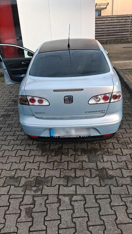 Gebraucht Seat Cordoba 101 PS (74 kW) 2005 Blau Kleinwagen