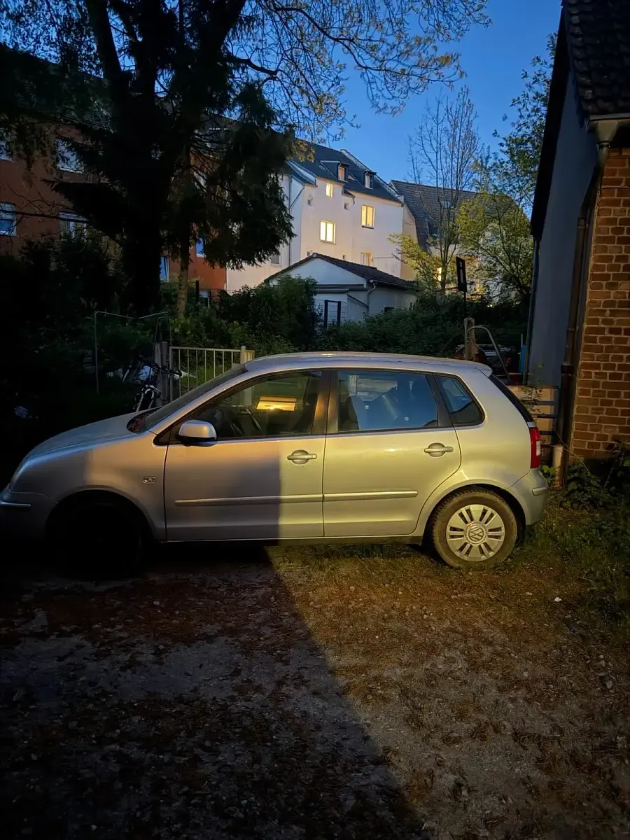 Second-hand VW Polo 70 CP (51 kW) 2003 Gri Hatchback