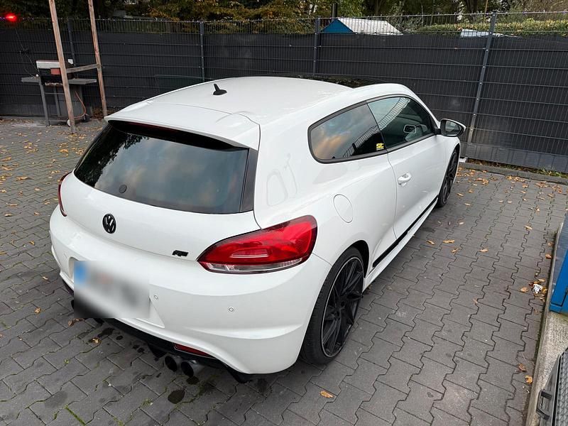 Usata VW Scirocco 285 CV (209 kW) 2009 Bianco Coupé