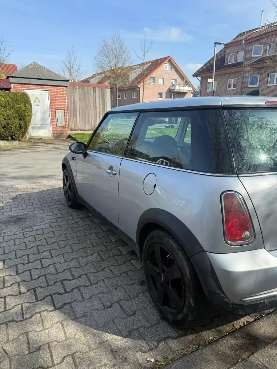 Occasion Mini Cooper 90 PK (66 kW) 2006 Zilver Hatchback