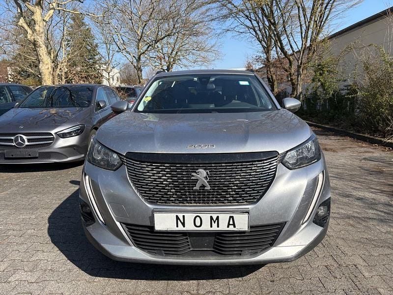 Gebraucht Peugeot 2008 Allure 131 PS (96 kW) 2021 SUV