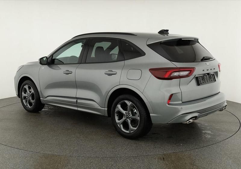 Neu Ford Kuga ST-Line 186 PS (136 kW) 2025 Solar silver metallic SUV