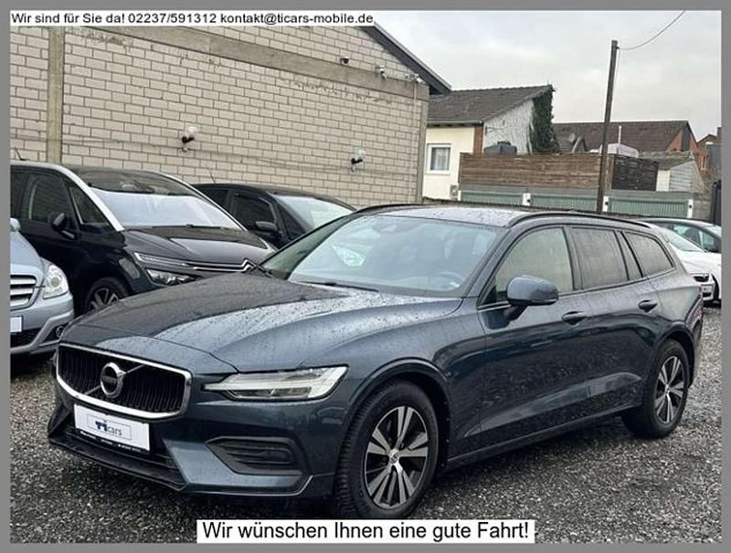 Gebraucht Volvo V60 150 PS (110 kW) 2020 Blau Kombi