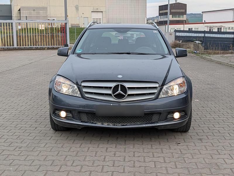 Gebraucht Mercedes C220 170 PS (125 kW) 2011 Silber Kombi