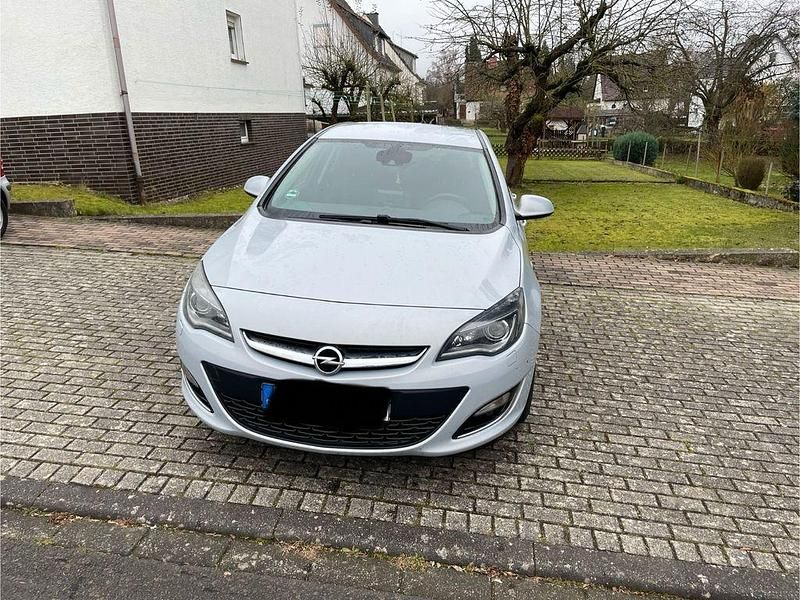 Grau Gebraucht 2014 Opel Astra Energy Limousine | 6.000 € (Fairer Preis) - Bild 1/4