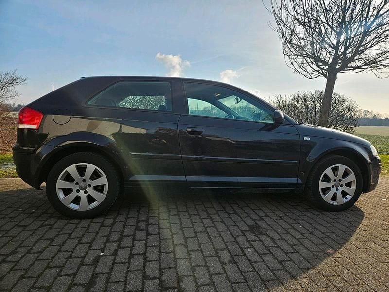 Schwarz Gebraucht 2006 Audi A3 Sportback Kleinwagen | 1.150 € (Guter Preis) - Bild 1/4