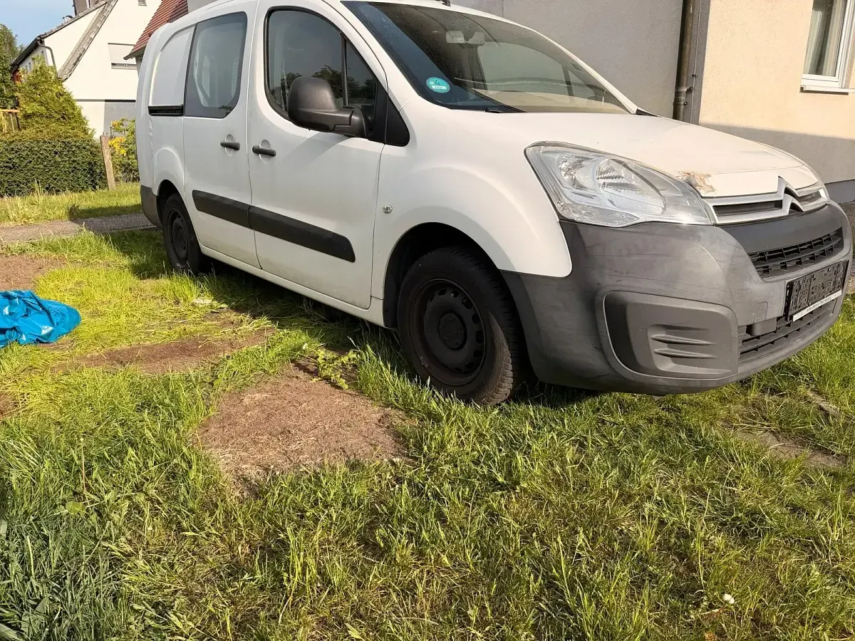 Gebraucht Citroën Berlingo 100 PS (73 kW) 2016 Weiß Van / Kleinbus