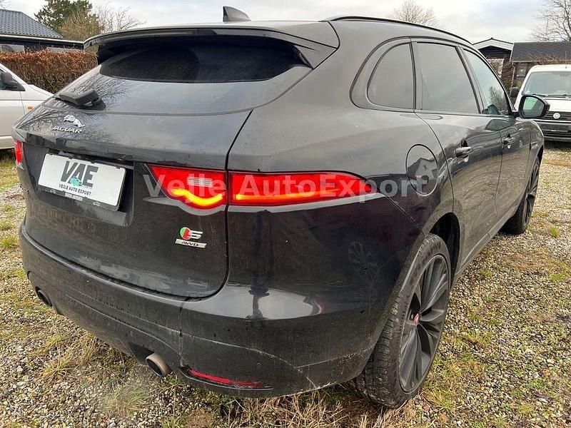 Gebraucht Jaguar F-Pace R-Sport 381 PS (280 kW) 2018 Schwarz SUV