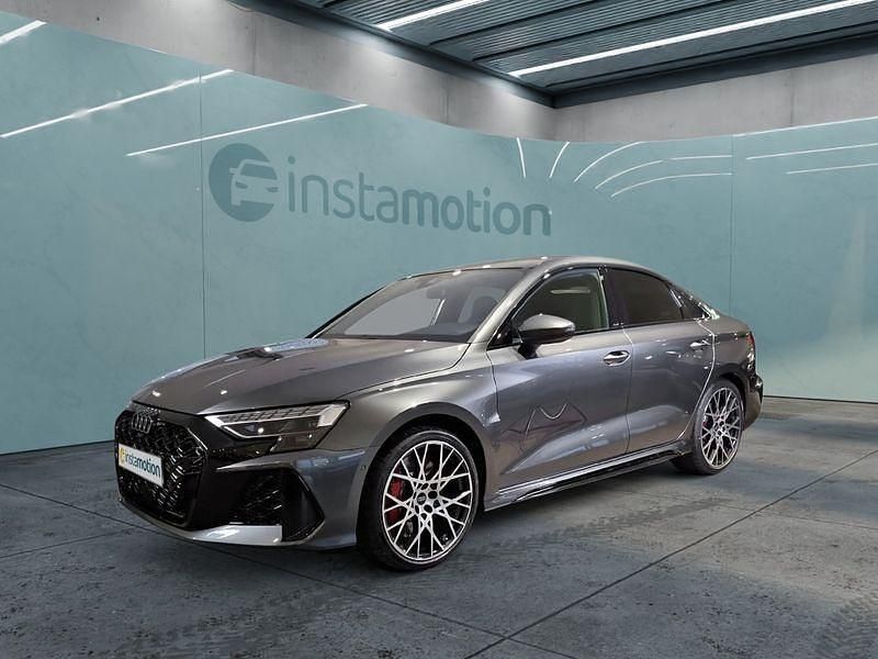 Grau Gebraucht 2024 Audi RS3 Kleinwagen | 63.449 € (Fairer Preis) - Bild 1/4