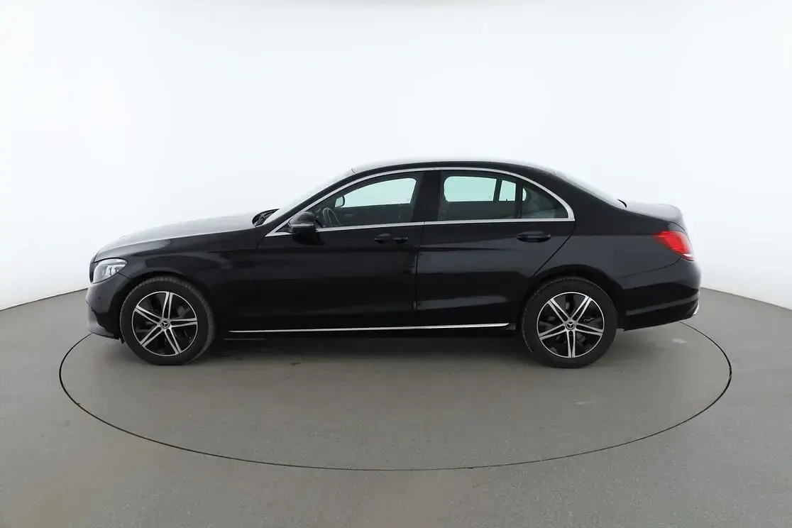 Gebraucht Mercedes C400 Avantgarde 333 PS (244 kW) 2020 Schwarz Limousine