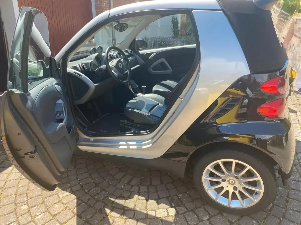 Gebraucht Smart ForTwo Cabrio 71 PS (52 kW) 2007 Schwarz Cabrio