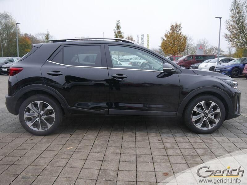 Gebraucht Kia Stonic Platinum 101 PS (74 kW) 2024 Schwarz SUV