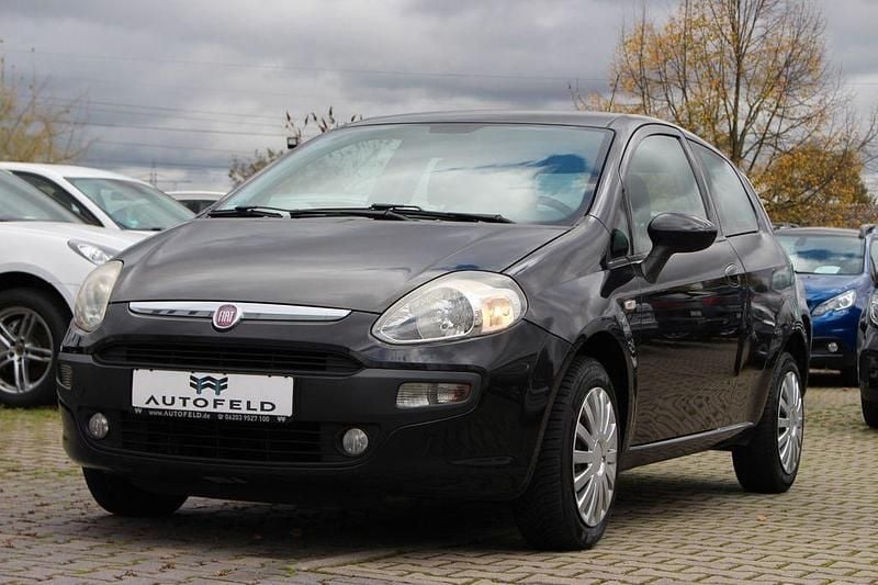 Schwarz Gebraucht 2010 Fiat Punto Kleinwagen | 2.950 € (Fairer Preis) - Bild 1/4