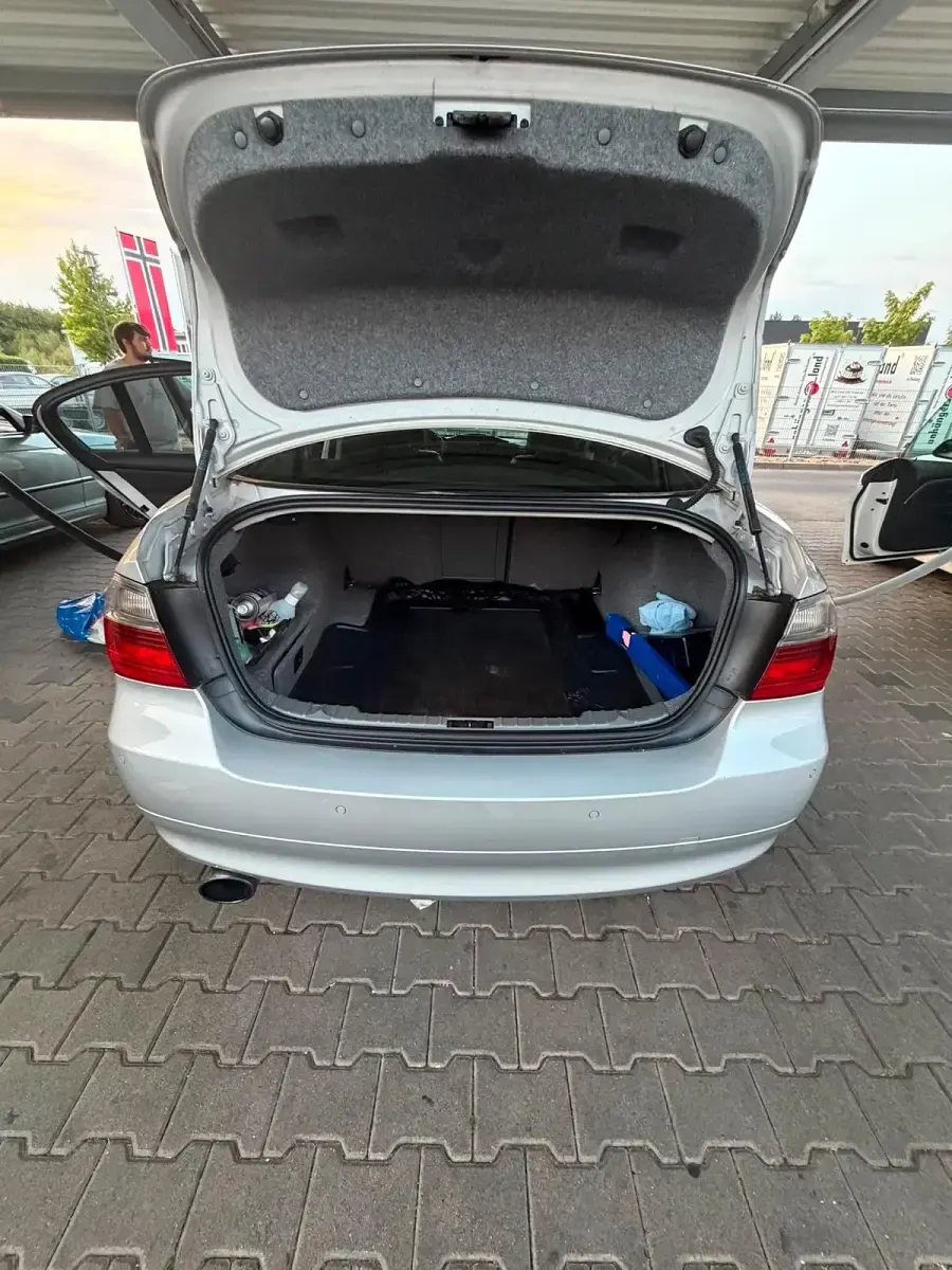 Gebraucht BMW 320 163 PS (119 kW) 2007 Silber Limousine