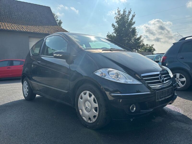 Grau Gebraucht 2005 Mercedes A180 Avantgarde | 950 € (Superpreis) - Bild 1/4