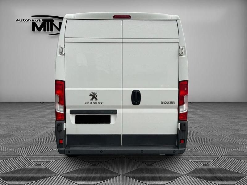 Gebraucht Peugeot Boxer 131 PS (96 kW) 2017 Weiß Van