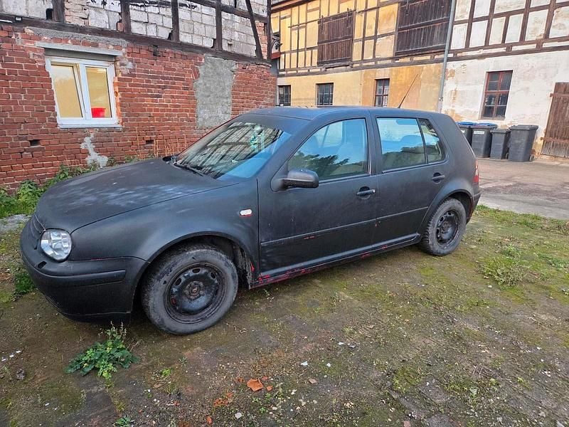 Schwarz Gebraucht 1999 VW Golf IV Kleinwagen | 222 € (Superpreis) - Bild 1/4
