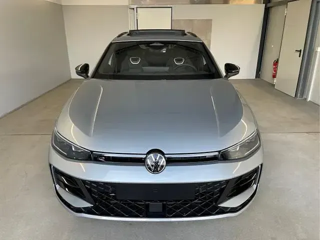 Ny VW Passat R-line 265 HK (194 kW) 2026 Metallic Stationcar