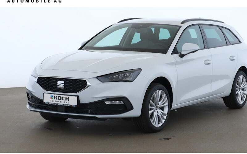 Weiß Gebraucht 2024 Seat Leon ST Style Kombi | 21.990 € (Superpreis) - Bild 1/4