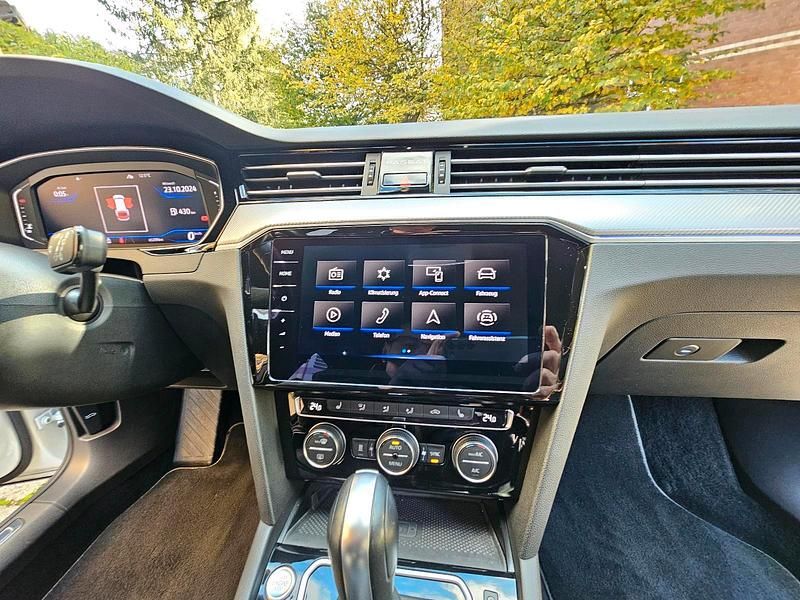 Gebraucht VW Passat 272 PS (200 kW) 2019 Weiß Kombi