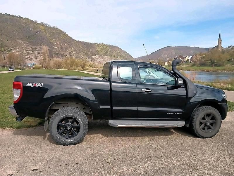 Usata Ford Ranger 200 CV (147 kW) 2017 Nero Pick-up