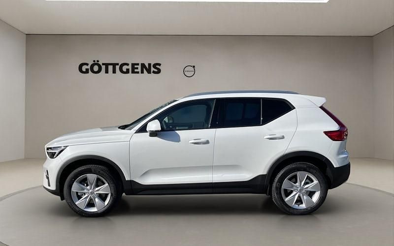 Gebraucht Volvo XC40 Core 163 PS (119 kW) 2026 Weiß SUV