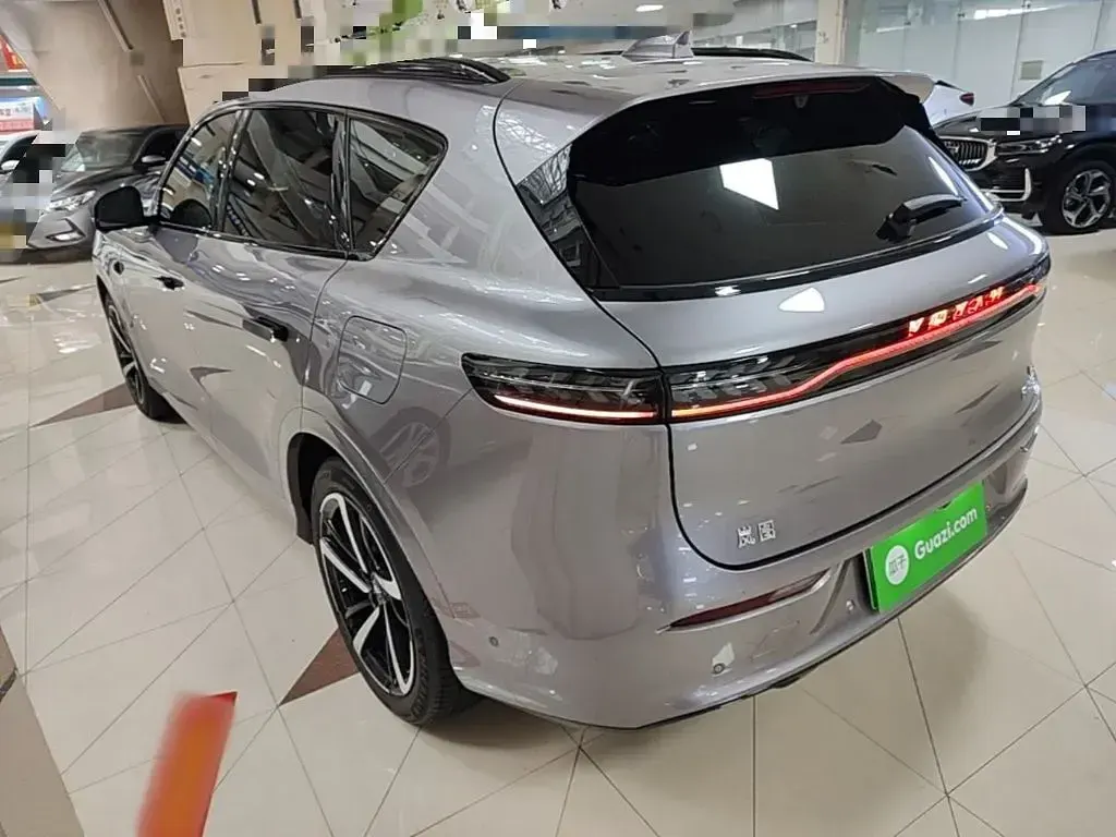 Gebraucht Voyah Free 489 PS (359 kW) 2026 Silber SUV